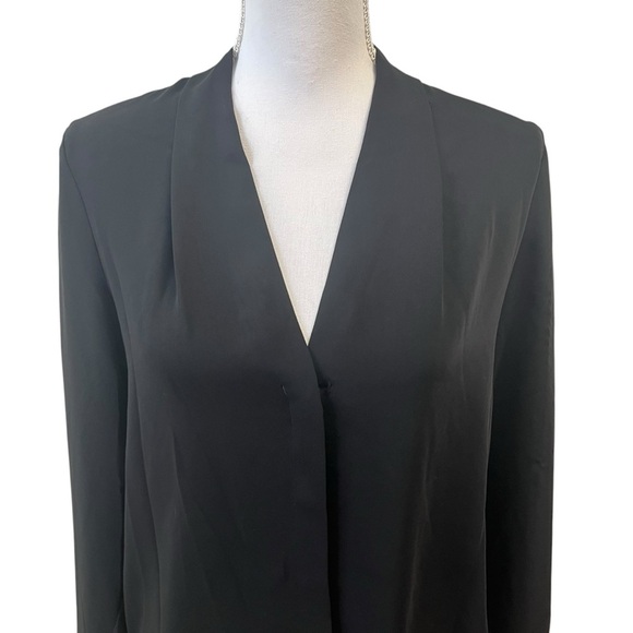 Aritzia Babaton Akira Power Blouse Long Sleeve V-neck Black Size Medium *Flawed* - Picture 4 of 13
